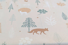 Lade das Bild in den Galerie-Viewer, 1 Tischdecke - Tiere im Wald