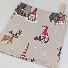 Lade das Bild in den Galerie-Viewer, 2 Untersetzer Weihnachten - Kieu.FashionArt