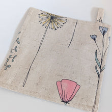 Lade das Bild in den Galerie-Viewer, 7 Blumenuntersetzer - Kieu.FashionArt