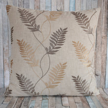 Lade das Bild in den Galerie-Viewer, Kissenbezug Zweige