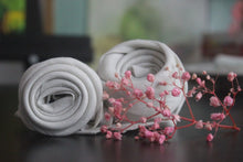 Lade das Bild in den Galerie-Viewer, Leinenserviette in Silber - Kieu.FashionArt