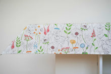 Lade das Bild in den Galerie-Viewer, Tischdecke Blumen - Kieu.FashionArt