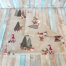 Lade das Bild in den Galerie-Viewer, Weihnatskissen