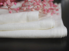 Lade das Bild in den Galerie-Viewer, Weiße Leinenservietten - Kieu.FashionArt
