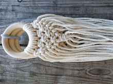 Lade das Bild in den Galerie-Viewer, Weiße Makramee Serviettenringe - Kieu.FashionArt