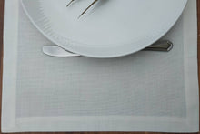 Lade das Bild in den Galerie-Viewer, Weiße Platzsets - Kieu.FashionArt