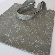 Tasche Zweige und Blumen