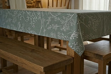 Lade das Bild in den Galerie-Viewer, Zweigetischdecke - Kieu.FashionArt
